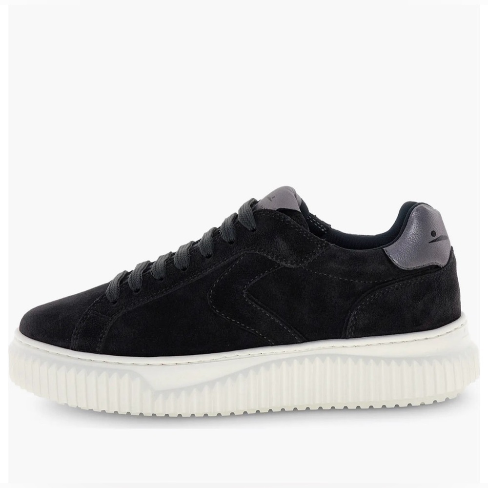 NWT VOILE BLANCHE LIPARI Suede Sneaker in Carbonio